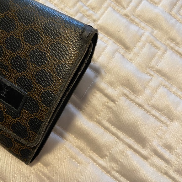 Authentic Celine Wallet - Picture 7 of 8